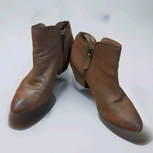 Frye Judith Bootie Boots Womens 8M Cognac Brown Leather Zip Ankle 2.5" Heel - Picture 1 of 12